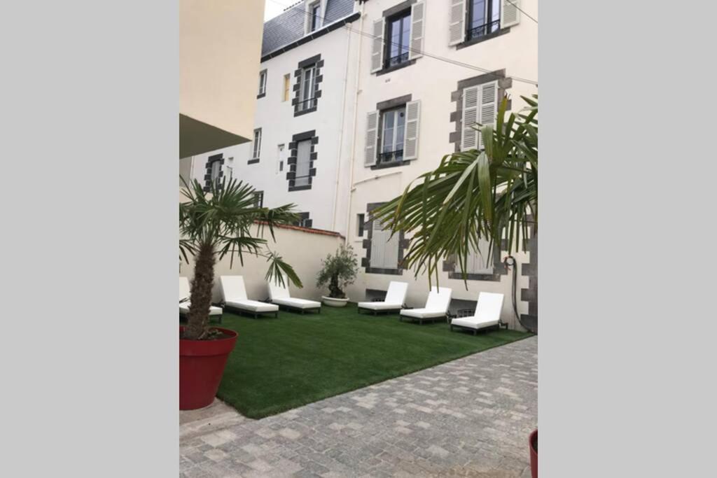 Appartement RARE PETIT COCON F1 Calme possibilité jacuzzi hammam en sus à Chamalières Extérieur photo